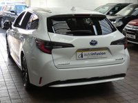 USED 2019 69 TOYOTA COROLLA 1.8 VVT-I EXCEL 5d 121 BHP SAT NAV REAR CAMERA PART LEATHER HEATED SEATS 1 OWNER TOYOTA WARRANTY TILL OCT 2029