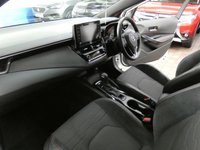 USED 2019 69 TOYOTA COROLLA 1.8 VVT-I EXCEL 5d 121 BHP SAT NAV REAR CAMERA PART LEATHER HEATED SEATS 1 OWNER TOYOTA WARRANTY TILL OCT 2029