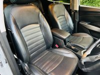 USED 2016 66 SSANGYONG TIVOLI 1.6 ELX 5d 113 BHP AUTOMATIC SATELLITE NAVIGATION REAR PARKING CAMERA HEATED FRONT SEATS FULL SERVICE HISTORY