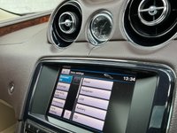 USED 2013 63 JAGUAR XJ 3.0 D V6 LUXURY 4d 275 BHP 