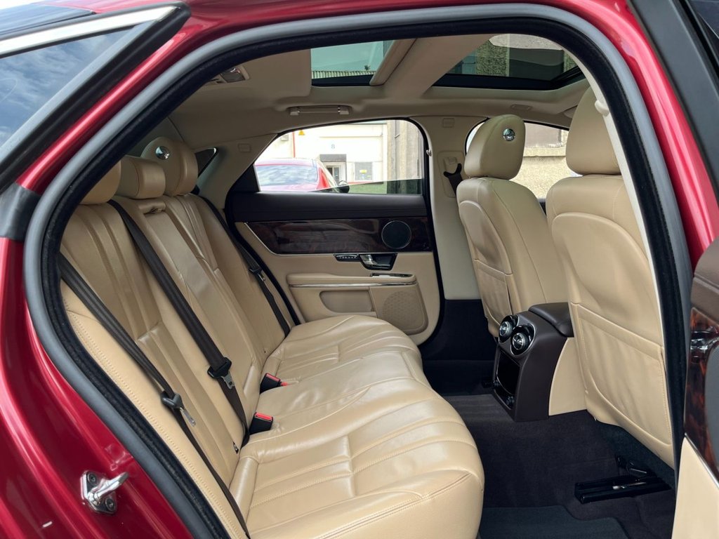 USED 2013 63 JAGUAR XJ 3.0 D V6 LUXURY 4d 275 BHP 