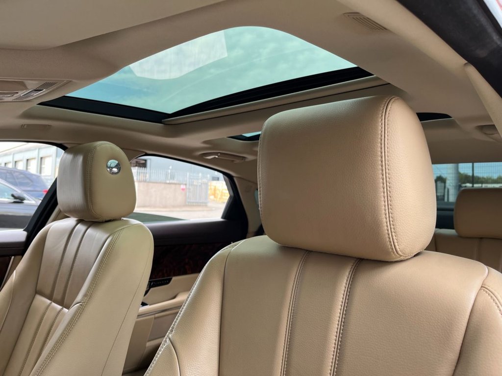 USED 2013 63 JAGUAR XJ 3.0 D V6 LUXURY 4d 275 BHP 