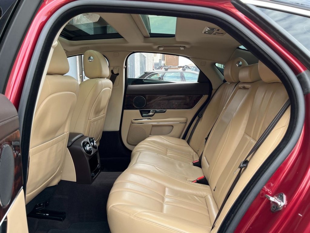 USED 2013 63 JAGUAR XJ 3.0 D V6 LUXURY 4d 275 BHP 