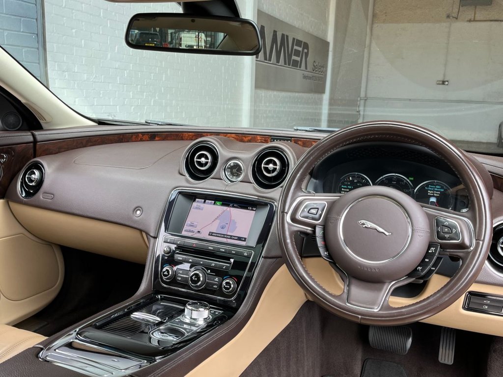 USED 2013 63 JAGUAR XJ 3.0 D V6 LUXURY 4d 275 BHP 