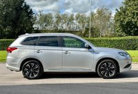 USED 2018 18 MITSUBISHI OUTLANDER 2.0 PHEV 4H 5d 200 BHP GENUINE LOW MILES + SAT NAV +CAMERA
