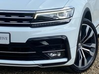 USED 2020 69 VOLKSWAGEN TIGUAN 2.0 R-LINE TECH TDI DSG 5d 148 BHP 