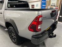 USED 2022 72 TOYOTA HI-LUX 2.8L INVINCIBLE X 4WD D-4D DCB 0d AUTO 202 BHP *1 OWNER FROM NEW*