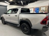 USED 2022 72 TOYOTA HI-LUX 2.8L INVINCIBLE X 4WD D-4D DCB 0d AUTO 202 BHP *1 OWNER FROM NEW*