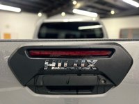 USED 2022 72 TOYOTA HI-LUX 2.8L INVINCIBLE X 4WD D-4D DCB 0d AUTO 202 BHP *1 OWNER FROM NEW*