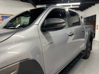 USED 2022 72 TOYOTA HI-LUX 2.8L INVINCIBLE X 4WD D-4D DCB 0d AUTO 202 BHP *1 OWNER FROM NEW*