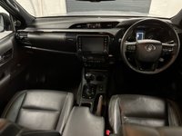 USED 2022 72 TOYOTA HI-LUX 2.8L INVINCIBLE X 4WD D-4D DCB 0d AUTO 202 BHP *1 OWNER FROM NEW*