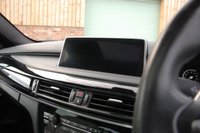 USED 2019 19 BMW X6 xDrive M50d (381) 5dr Automatic Euro 6 (Panmoramic Sunroof, Widescreen PRO Media Navigation, M Sport Plus Pack, Merino Upgraded Memory Leather, Heads Up Display, 20