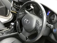USED 2020 20 TOYOTA CHR 2.0 EXCEL 5d 181 BHP SAT NAV HEATED LEATHER REAR CAMERA PARKING SESNSORS 1 OWNER TOYOTA WARRANTY TILL JULY 2030