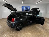 USED 2018 68 MINI HATCH COOPER 2.0 COOPER S CLASSIC 3d 190 BHP WITH LOADS OF FACTORY EXTRAS THIS IS THE ONE TO BUY