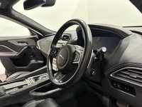 USED 2017 17 JAGUAR F-PACE 2.0 R-SPORT AWD 5d 238 BHP 