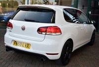 USED 2009 59 VOLKSWAGEN GOLF 2.0 GTI 3 DOOR 6-SPEED 210 BHP Full Service History - 11 Records