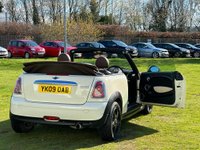 USED 2009 09 MINI CONVERTIBLE 1.6 COOPER 2d 120 BHP 