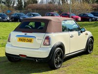 USED 2009 09 MINI CONVERTIBLE 1.6 COOPER 2d 120 BHP 