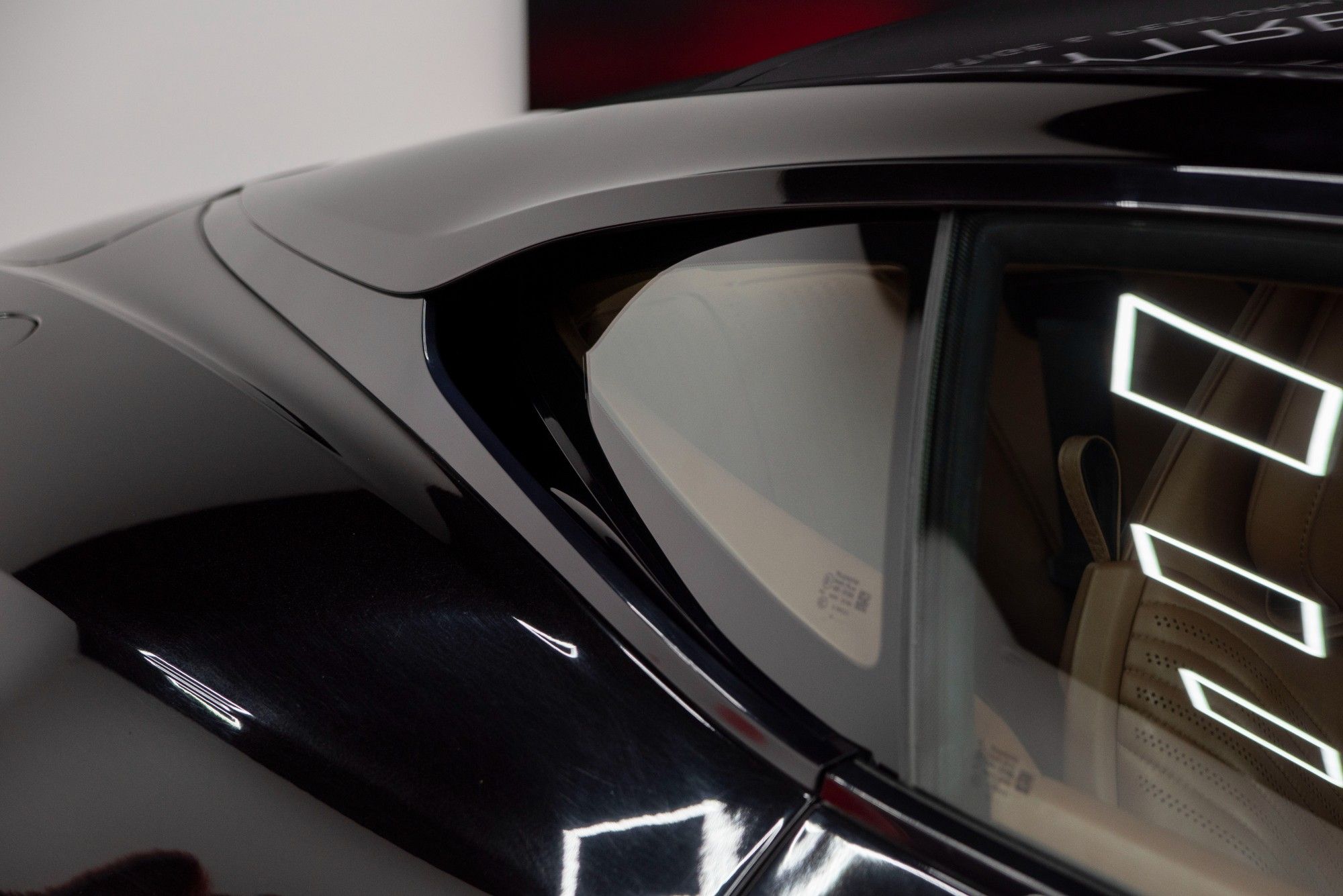 USED 2019 68 ASTON MARTIN DB11 4.0 V8 