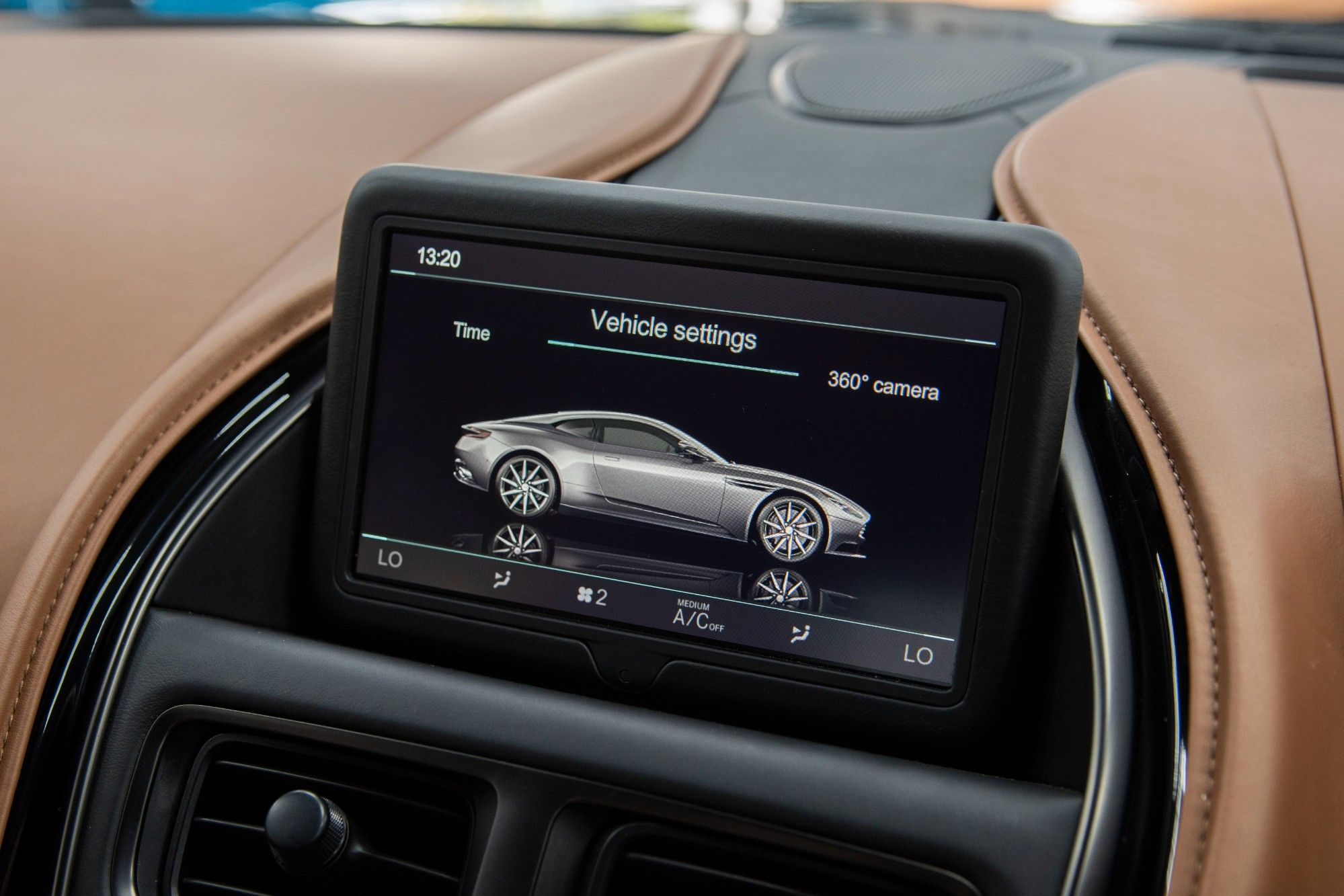 USED 2019 68 ASTON MARTIN DB11 4.0 V8 