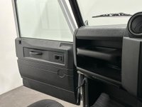USED 2013 13 LAND ROVER DEFENDER 2.2 TD COUNTY STATION WAGON 122 BHP 110 County Station Wagon , Indus Silver,