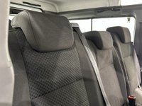 USED 2013 13 LAND ROVER DEFENDER 2.2 TD COUNTY STATION WAGON 122 BHP 110 County Station Wagon , Indus Silver,