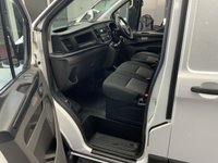 USED 2019 19 FORD TRANSIT CUSTOM 2.0 300 BASE L2 H1 LWB 105 BHP 6 MONTH WARRANTY EURO 6 ENGINE 1 OWNER EURO 6 12 MONTHS MOT & 6 MONTHS WARRANTY
