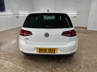 USED 2016 16 VOLKSWAGEN GOLF 2.0 GTI PERFORMANCE DSG 5d 226 BHP A LOW MILES GREAT SERVICE HISTORY WITH FACTORY EXTRAS.