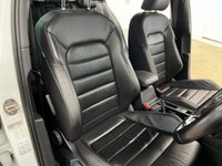 USED 2016 16 VOLKSWAGEN GOLF 2.0 GTI PERFORMANCE DSG 5d 226 BHP A LOW MILES GREAT SERVICE HISTORY WITH FACTORY EXTRAS.