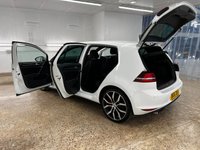USED 2016 16 VOLKSWAGEN GOLF 2.0 GTI PERFORMANCE DSG 5d 226 BHP A LOW MILES GREAT SERVICE HISTORY WITH FACTORY EXTRAS.