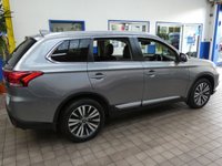 USED 2020 20 MITSUBISHI OUTLANDER 2.0 EXCEED 5d 148 BHP SAT NAV HEATED LEATHER SEATS REAR CAMERA  1 OWNER LOW MILES MITSUBISHI WARRANTY TILL JUNE 2025