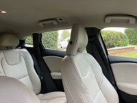 USED 2013 63 VOLVO V40 1.6 D2 SE LUX NAV 5d 113 BHP 