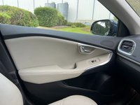 USED 2013 63 VOLVO V40 1.6 D2 SE LUX NAV 5d 113 BHP 