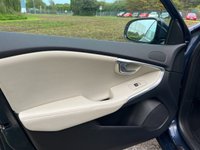 USED 2013 63 VOLVO V40 1.6 D2 SE LUX NAV 5d 113 BHP 