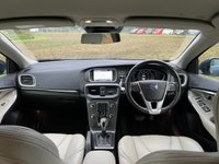 USED 2013 63 VOLVO V40 1.6 D2 SE LUX NAV 5d 113 BHP 