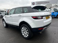 USED 2016 16 LAND ROVER RANGE ROVER EVOQUE 2.0 TD4 SE TECH 5d 177 BHP ONLY 2 FORMER KEEPERS FROM NEW+ULEZ COMPLIANT+LOW MILEAGE+4 WHEEL DRIVE+FUJI WHITE+BIG SPEC+PANORAMIC GLASS ROOF+FULL LEATHER INTERIOR+SATELLITE NAVIGATION+BLUETOOTH+PARK ASSIST+CLIMATE CONTROL+18 INCH ALLY WHEELS+1 FULL YEARS MOT PRIOR TO COLLECTION+FINANCE AND EXTENDED WARRANTY AVAILABLE ON THIS USED VEHICLE!!!!