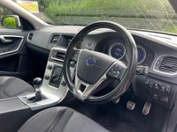 USED 2012 12 VOLVO V60 1.6 DRIVE R-DESIGN S/S 5d 113 BHP 
