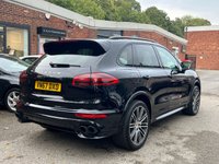 USED 2017 67 PORSCHE CAYENNE 4.8 V8 TURBO TIPTRONIC S 5d 520 BHP 