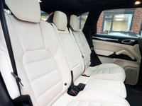 USED 2017 67 PORSCHE CAYENNE 4.8 V8 TURBO TIPTRONIC S 5d 520 BHP 