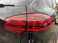 USED 2017 67 PORSCHE CAYENNE 4.8 V8 TURBO TIPTRONIC S 5d 520 BHP 