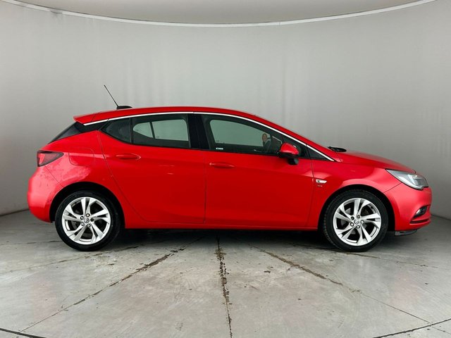 2016 VAUXHALL ASTRA - Photo 8