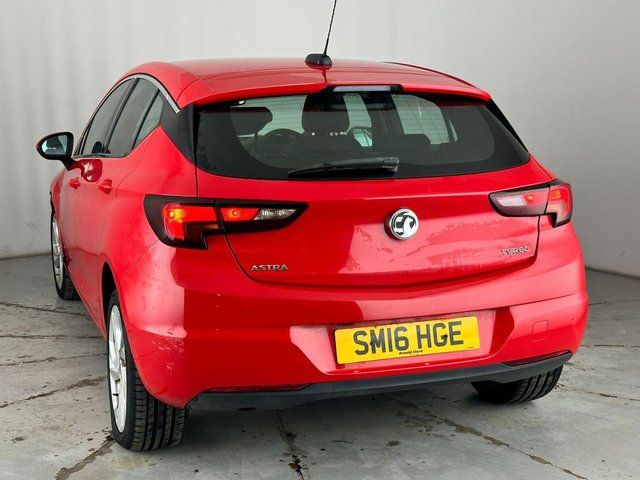2016 VAUXHALL ASTRA - Photo 4