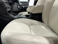 USED 2015 15 LAND ROVER DISCOVERY 3.0 SDV6 HSE 5d 255 BHP Super Low Mileage 32610 Miles, Complete Service Record including Cam Belts Changed,  Absolutely outstanding Striking Ivory Leather, Privacy Glass