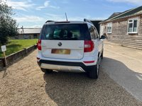 USED 2016 16 SKODA YETI OUTDOOR 1.2 SE L TSI DSG 5d 109 BHP Automatic + Sat Nav Apple Car+FSH