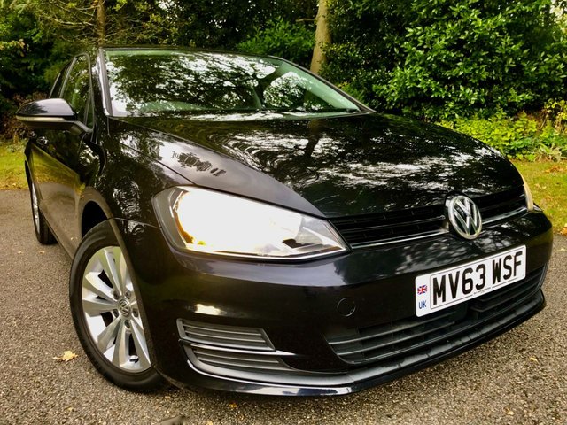 2013 63 Volkswagen Golf 1.4 SE TSI BLUEMOTION TECHNOLOGY 5d 120 BHP//ONLY 58,600 MILES //FULL VW DEALER/SPECIALIST SERVICE HISTORY X8 STAMPS WITH WATER PUMP RENEWED 2021//REAR PARK SENSORS///BLUETOOTH//MULTI MEDIA//PRIVACY GLASS/X2 NEW FRONT TYRES//