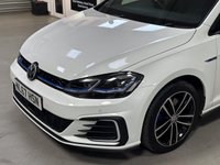 USED 2017 67 VOLKSWAGEN GOLF 1.4 GTE DSG 5d 150 BHP 