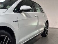 USED 2017 67 VOLKSWAGEN GOLF 1.4 GTE DSG 5d 150 BHP 