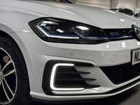 USED 2017 67 VOLKSWAGEN GOLF 1.4 GTE DSG 5d 150 BHP 