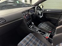 USED 2017 67 VOLKSWAGEN GOLF 1.4 GTE DSG 5d 150 BHP 