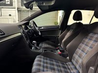 USED 2017 67 VOLKSWAGEN GOLF 1.4 GTE DSG 5d 150 BHP 